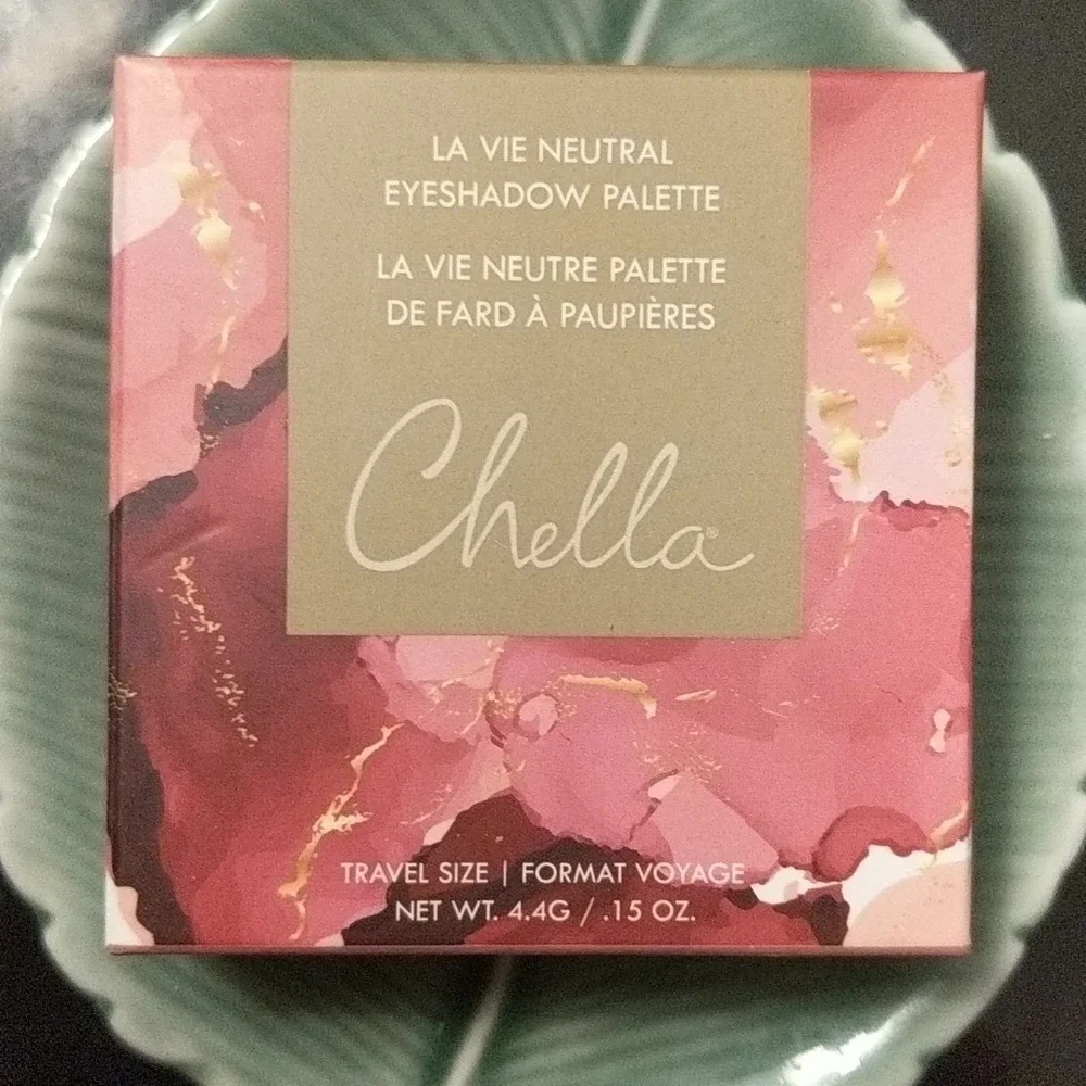 NWT Chella Eyeshadow Palette